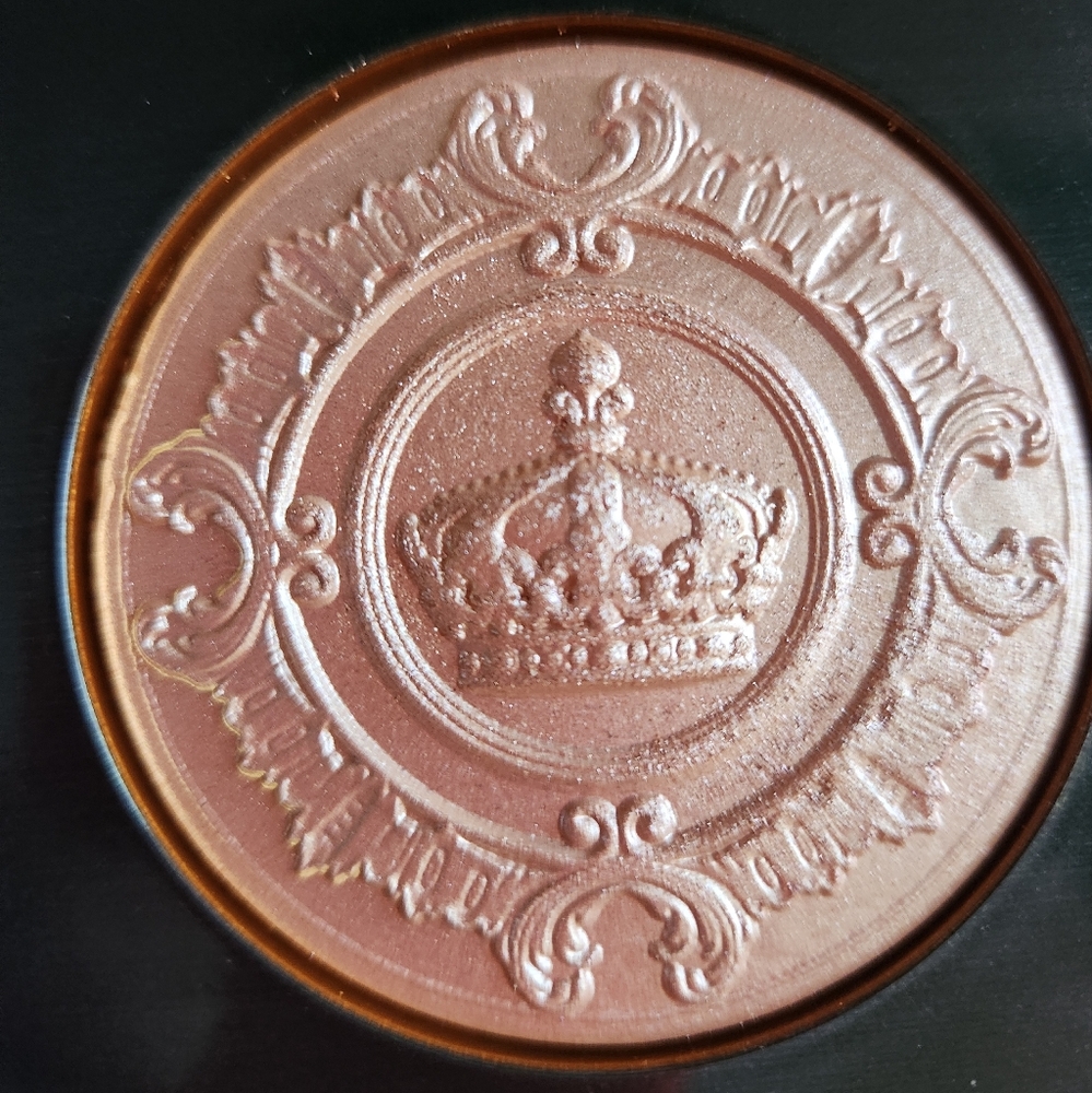 Pat McGrath Labs highlighter